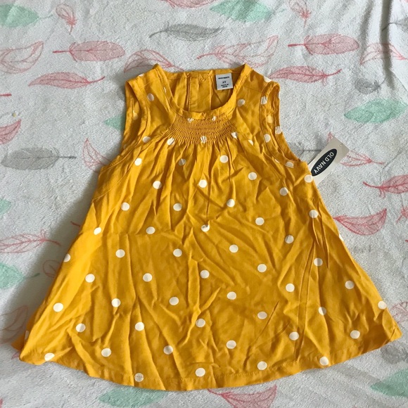 Old Navy Other - NWT Old Navy Sleeveless Blouse